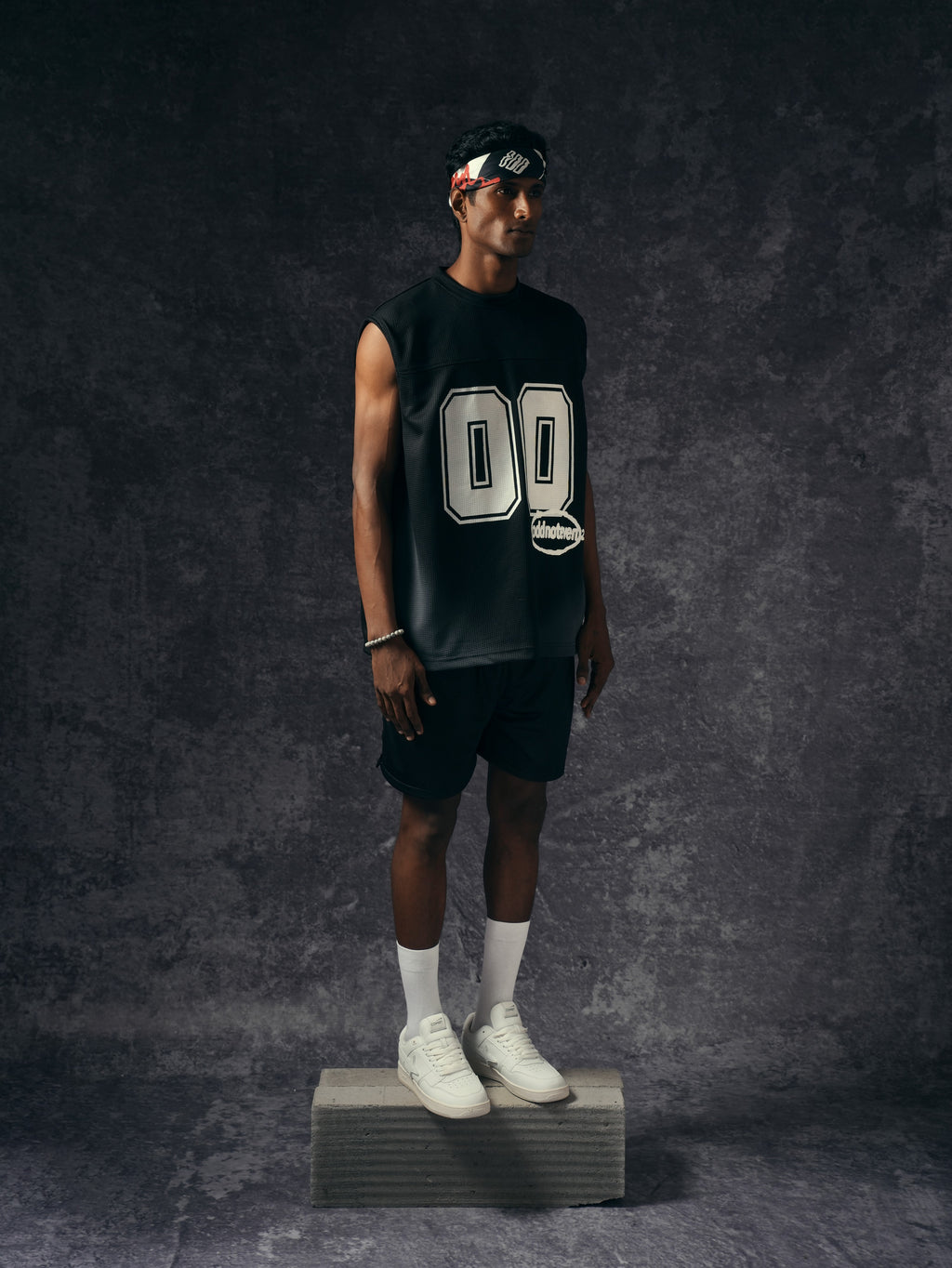 00 Black Basic Sleeveless Jersey