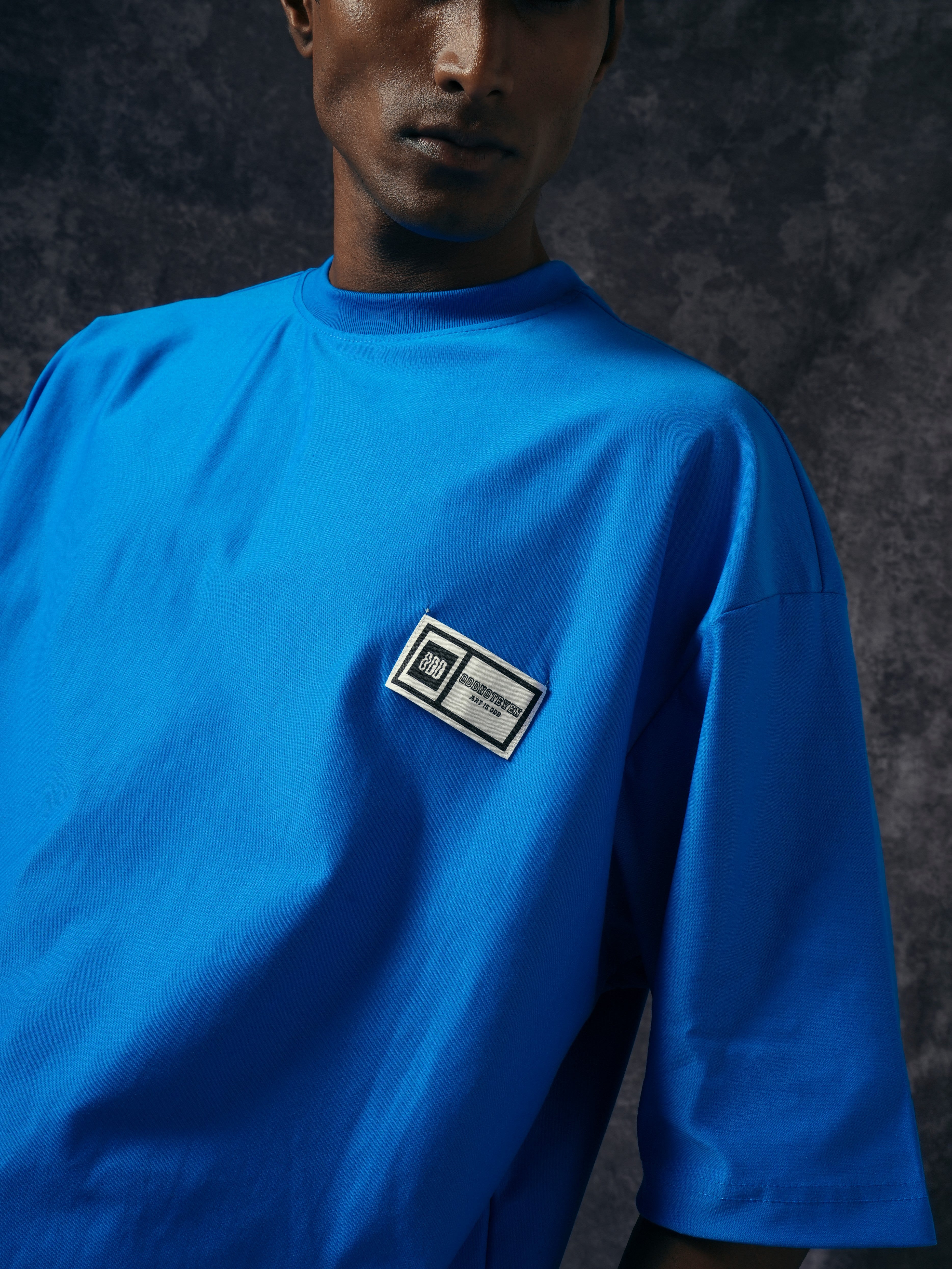 Odd Blue Basic Tshirt